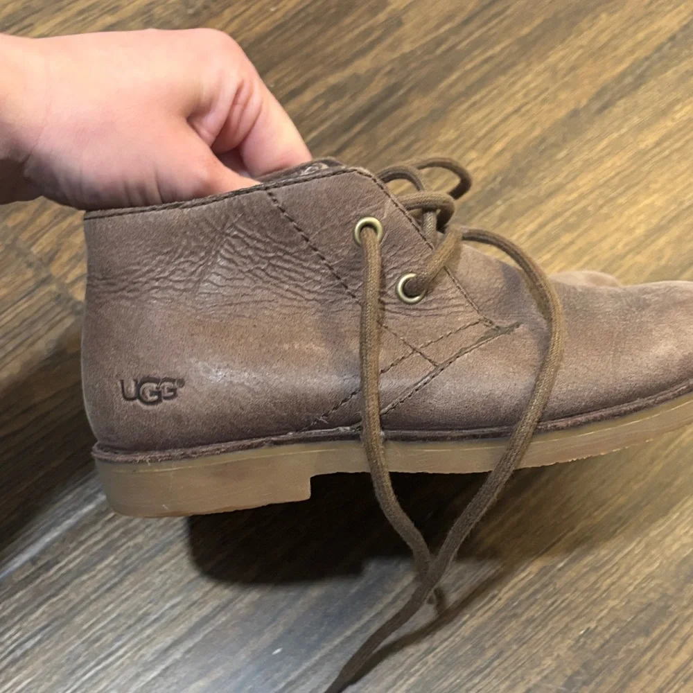 UGG Kids Chocolate Lace-Up Boots